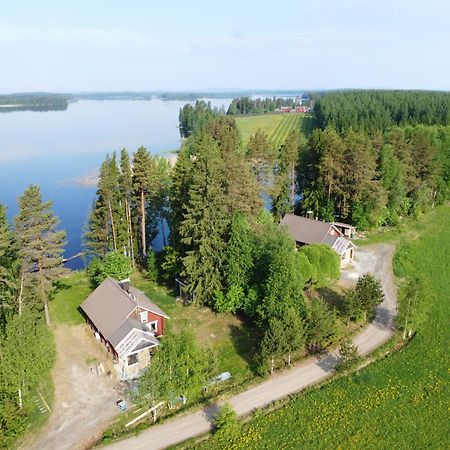 Вілла Kaijansaaren Lomamoekit Tolva  Екстер'єр фото